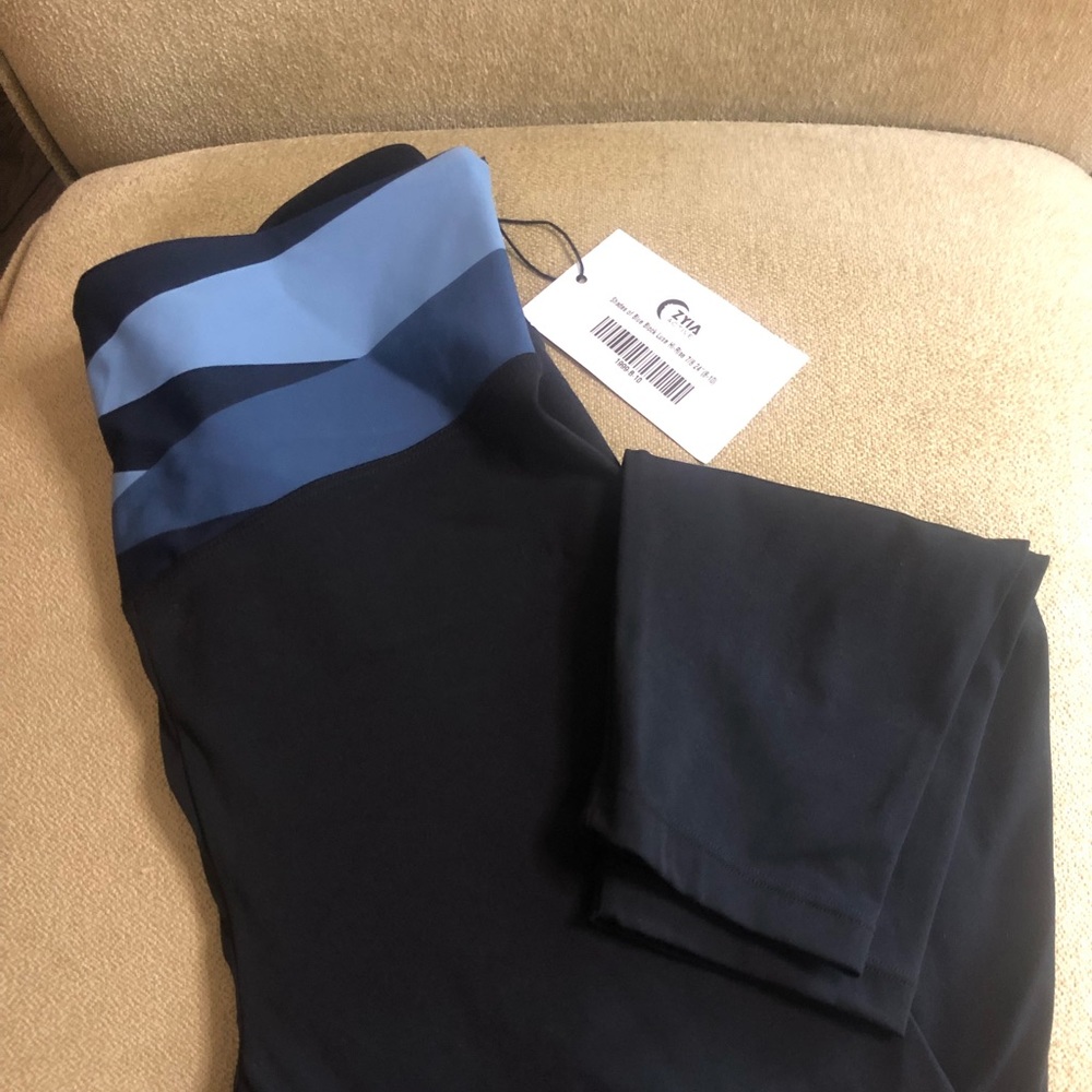 Zyia Shades of Blue Block Luxe Leggings 24” 8/10